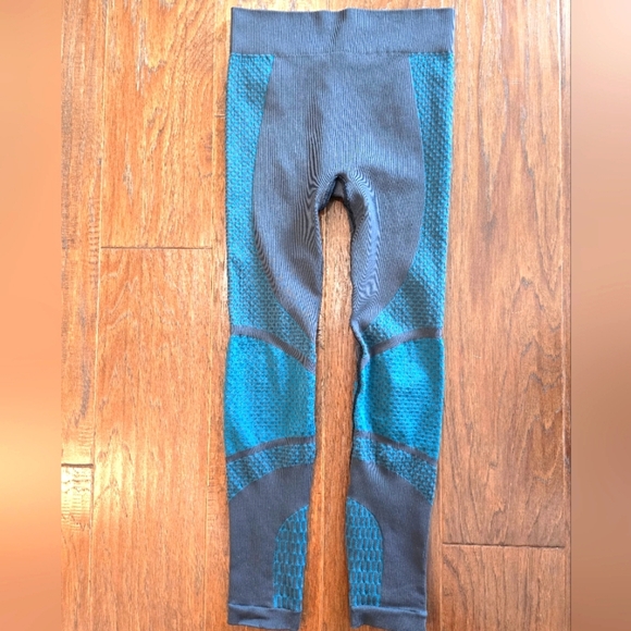 Lululemon Wunder Under Full Length High Waist Green Gray Leggings Size 8 Texture - Picture 4 of 9